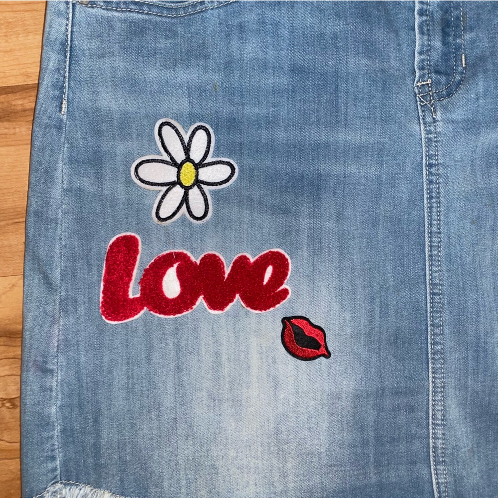 Rocks & Indigo Stretch Denim Mini Skirt with Appliqué 14 - Picture 4 of 7